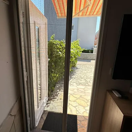 Cozy Near Apartment *