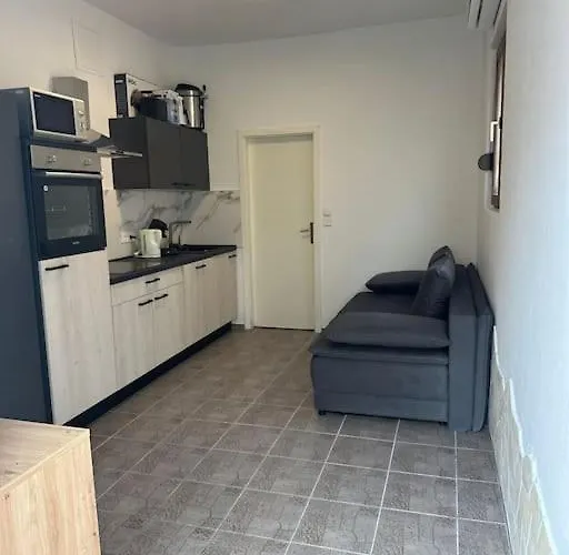 Cozy Near Апартаменты Вир