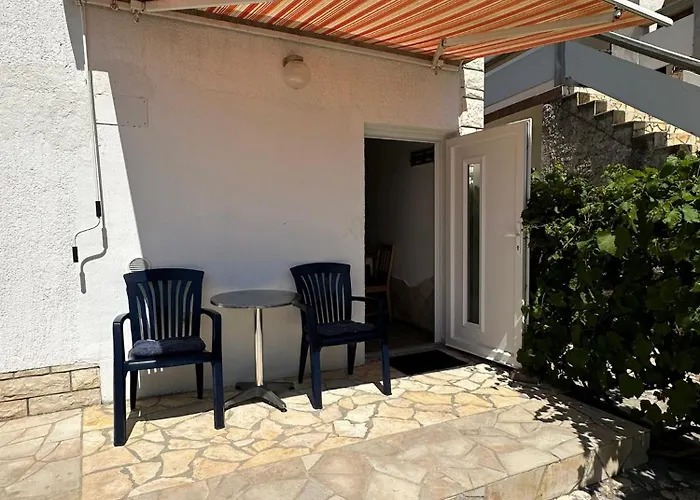 Cozy Near Апартаменты Вир